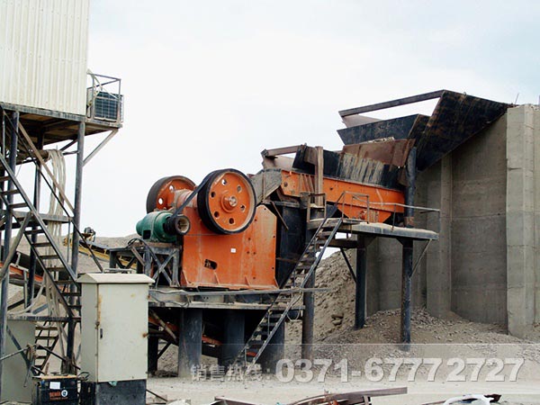 煤矸石破碎生產線 煤矸石破碎生產線