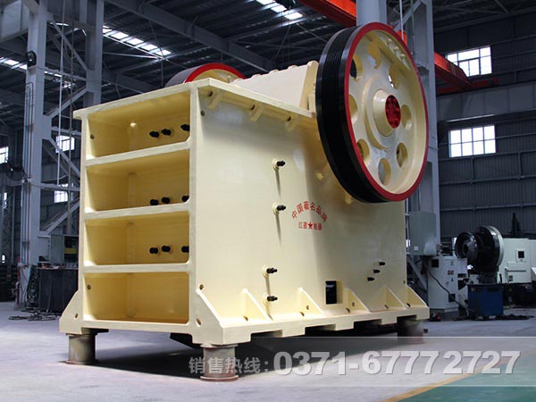 礫巖破碎、制砂全套加工設備都有什么？