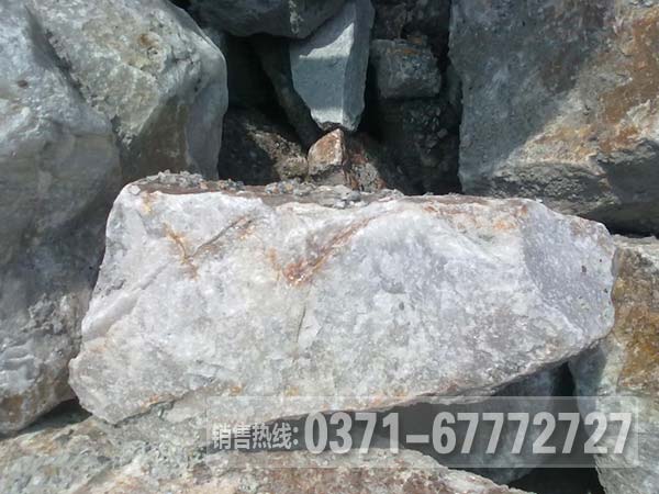 石英石制砂生產線組建方法、所需設備、工藝流程介紹