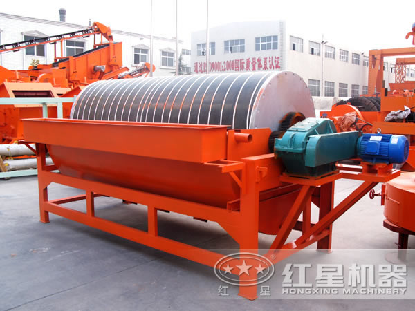 鐵屑磁選機側面圖 鐵屑磁選機側面圖