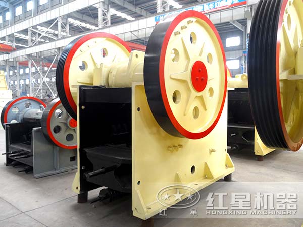 玄武巖破碎機生產車間 玄武巖破碎機生產車間