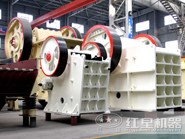 不同規格下的鋁礦石鄂式破碎機 不同規格下的鋁礦石鄂式破碎機
