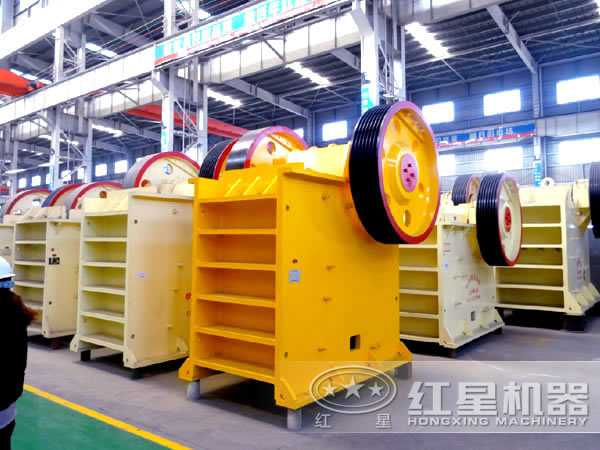 鄂式破碎機 鄂式破碎機