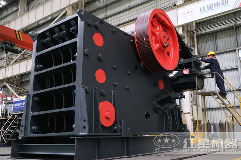 鄂破碎機900x1200時產多少噸？多少錢？