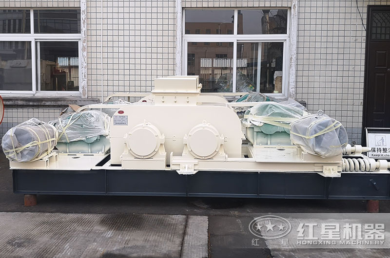 輥式破碎機圖片