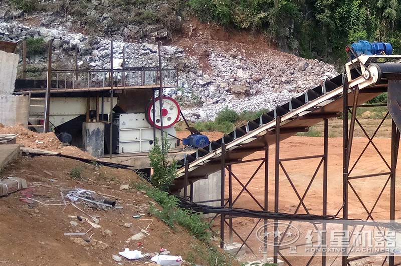 顎式破碎機工作現場圖片 顎式破碎機工作現場圖片