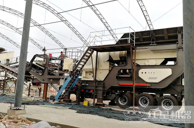 顎式移動破碎站工作現場圖片 顎式移動破碎站工作現場圖片