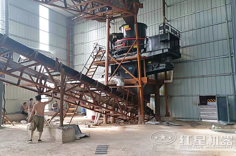 方解石制砂現場實拍圖 方解石制砂現場實拍圖