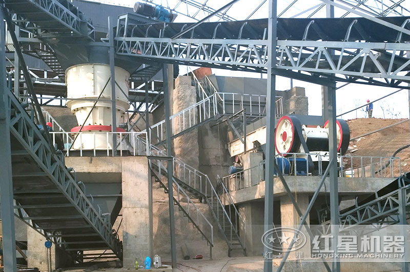 河北客戶石子破碎機工作現場圖片