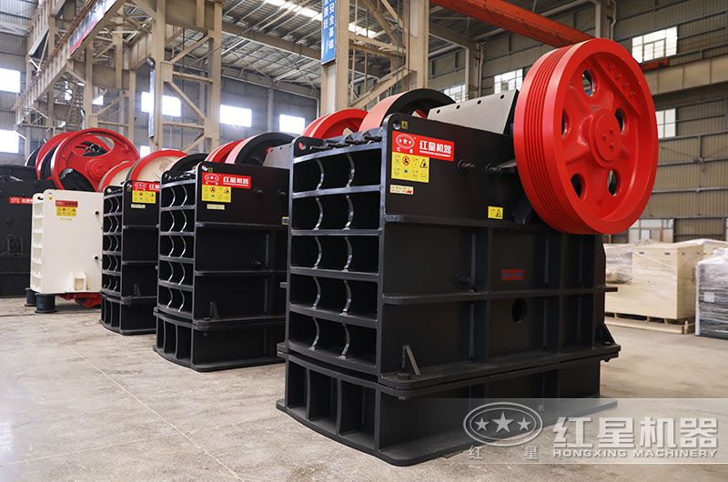 PE顎式破碎機設備實拍 PE顎式破碎機設備實拍