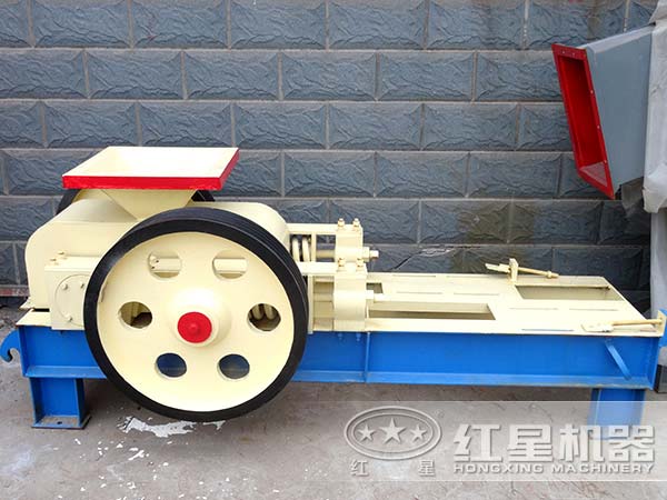 小型對輥式礦石破碎機 小型對輥式礦石破碎機