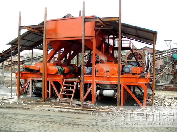 巖石對輥式破碎機客戶現場 巖石對輥式破碎機客戶現場