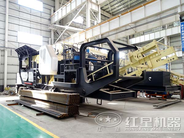 移動式破碎機生產車間 移動式破碎機生產車間