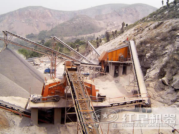 反擊式破碎機投產現場 反擊式破碎機投產現場