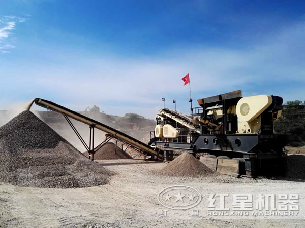 移動破碎站作業現場 移動破碎站作業現場