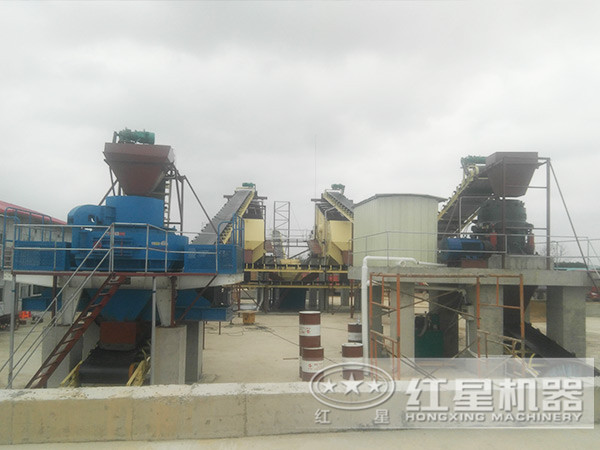 環保型制砂機作業在河南焦作一客戶碎石加工現場 環保型制砂機作業在河南焦作一客戶碎石加工現場