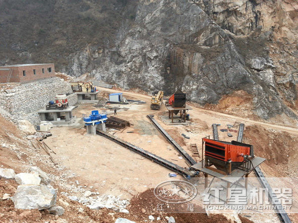 山東/萊蕪河卵石制砂生產客戶現場 山東/萊蕪河卵石制砂生產客戶現場