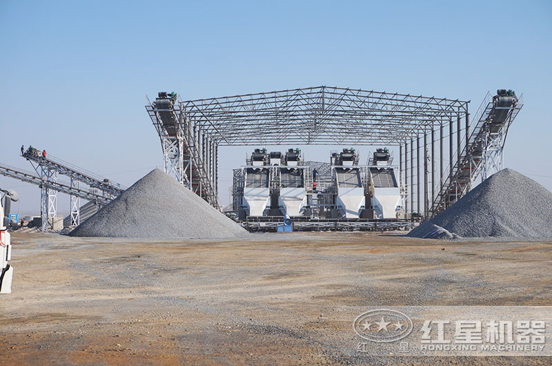 石頭碎沙作業現場