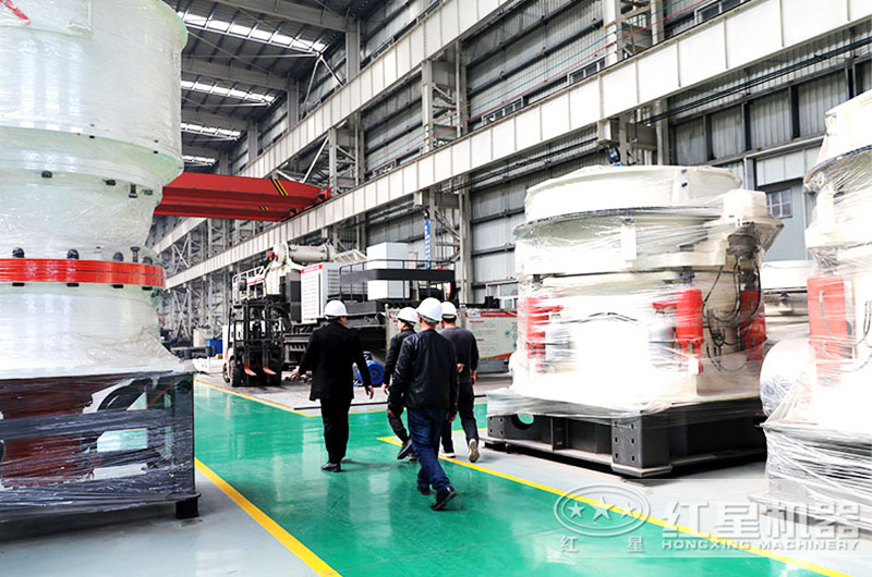 技術經理陪同山東用戶考察圓錐制石子機 技術經理陪同山東用戶考察圓錐制石子機