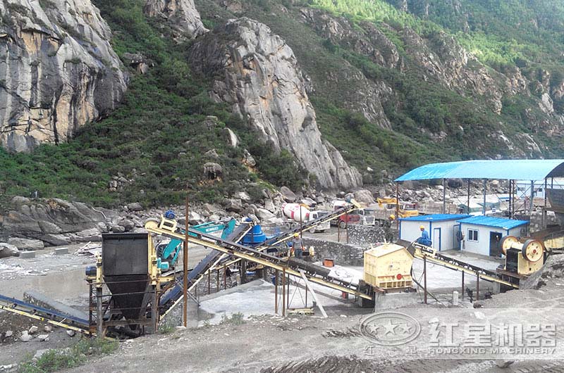 一套時產100噸石制沙生產設備配置現場 一套時產100噸石制沙生產設備配置現場