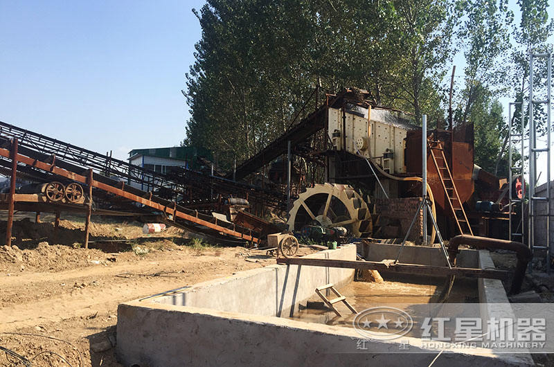 洗砂機與沉淀池配合作業現場 洗砂機與沉淀池配合作業現場