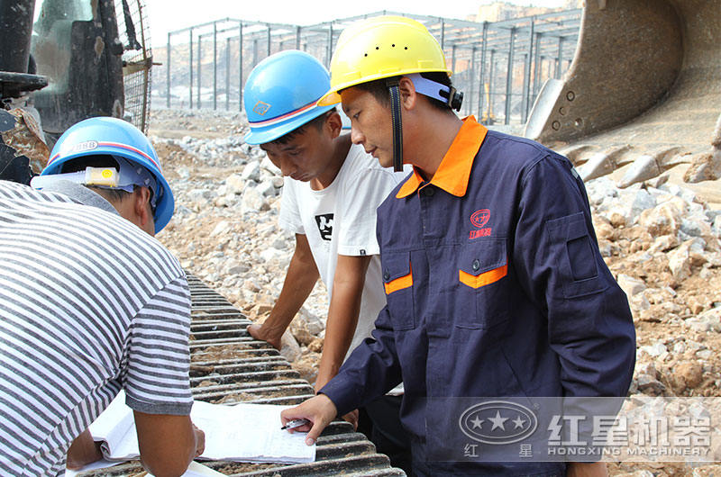 紅星技術經理現場為用戶選址并安裝碎石設備 紅星技術經理現場為用戶選址并安裝碎石設備