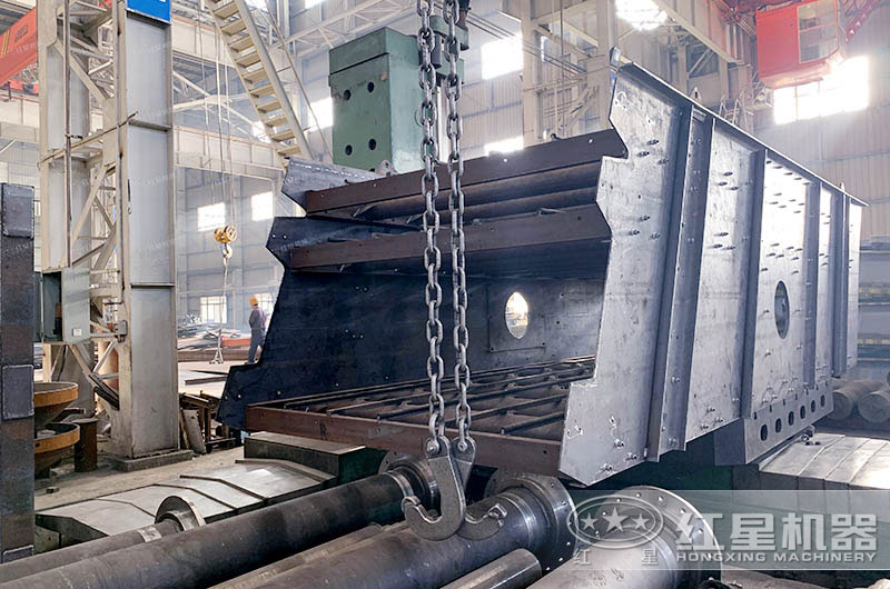 移動篩沙機中配置的篩分機紅星機器生產車間 移動篩沙機中配置的篩分機紅星機器生產車間