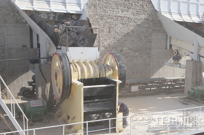 時產1000噸的鄂破機下料口多大，有哪些型號？