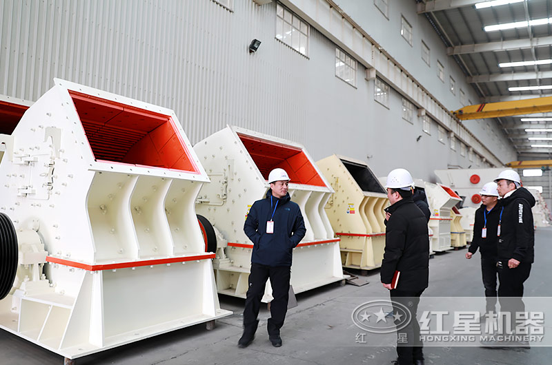 客戶來廠參觀小錘破 客戶來廠參觀小錘破