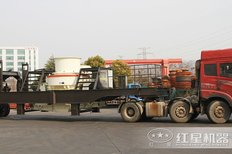 沖擊式流動碎石機發貨現場 沖擊式流動碎石機發貨現場