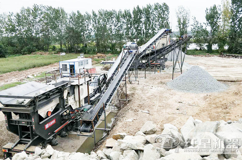 山東日產2000噸以上青石子廠生產現場 山東日產2000噸以上青石子廠生產現場
