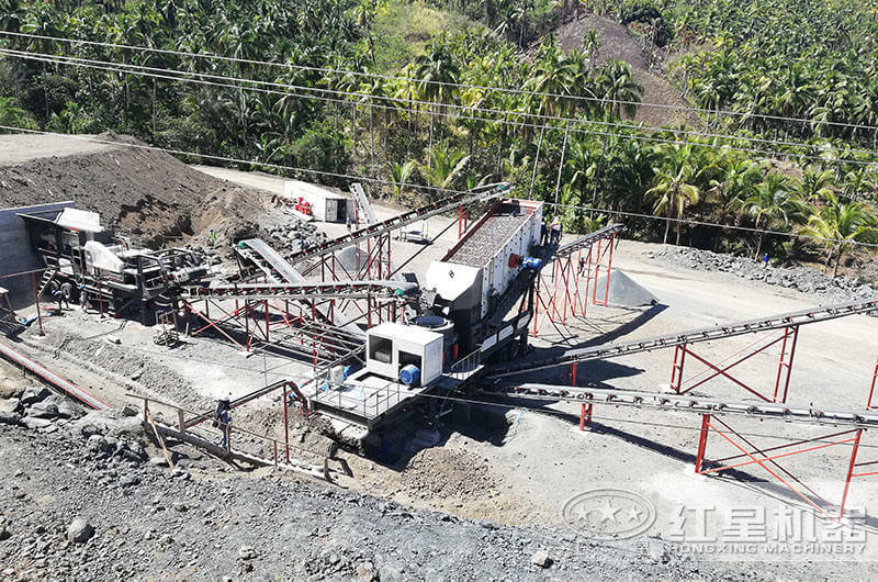 兩臺移動碎石機聯合作業現場 兩臺移動碎石機聯合作業現場