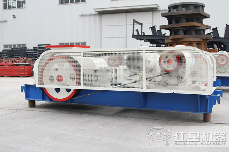 對輥式破碎機哪里有？來這里！型號全且價格還不貴！