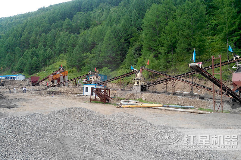 日產200噸的制沙機多少錢一臺？有沒有移動的？