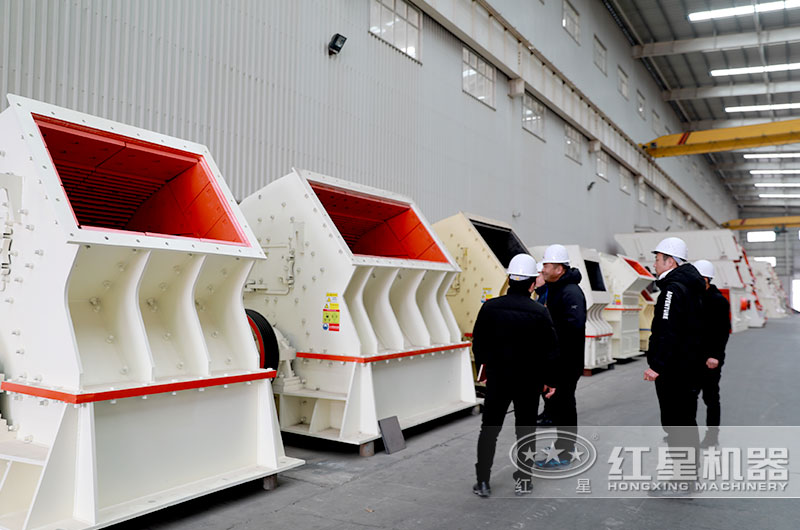 破碎鋼渣用哪種破碎機好？產量是多少？