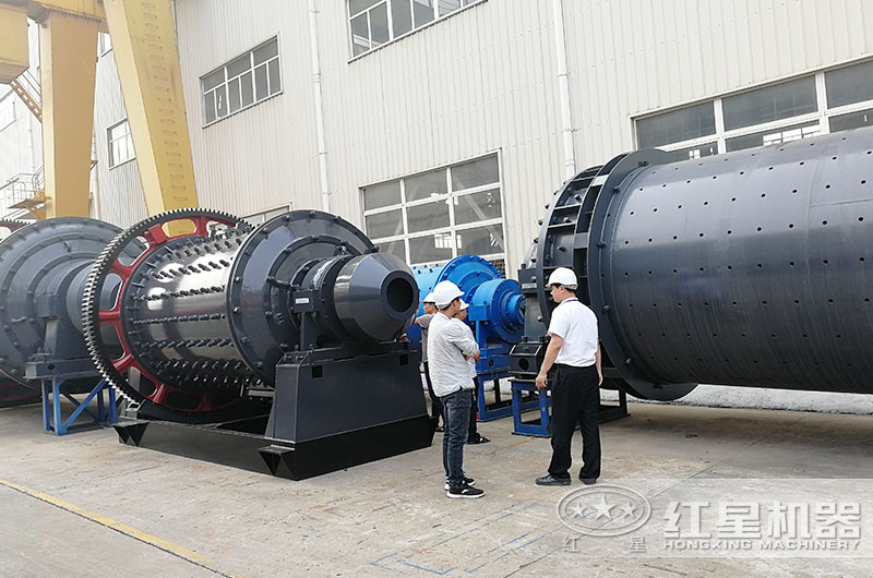 客戶來廠考察球磨機 客戶來廠考察球磨機