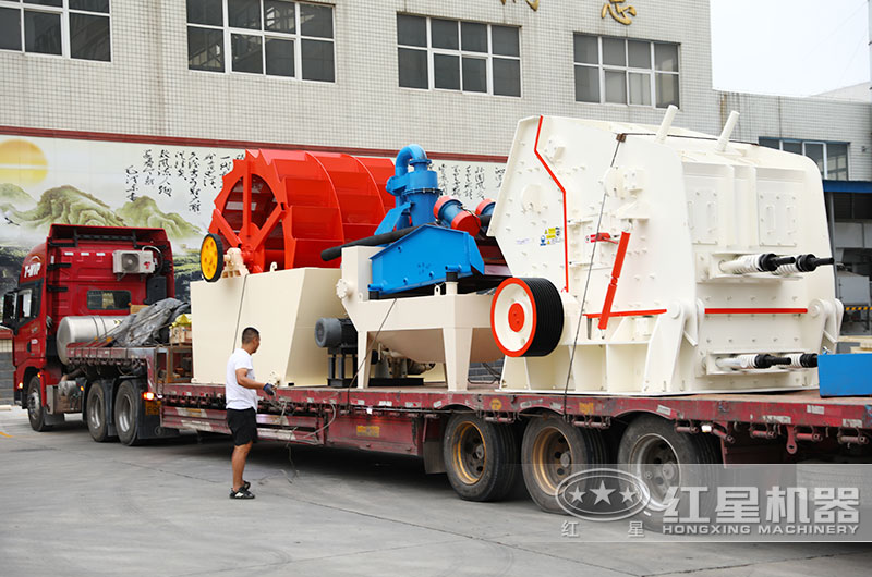 客戶反擊式破碎機發貨現場 客戶反擊式破碎機發貨現場