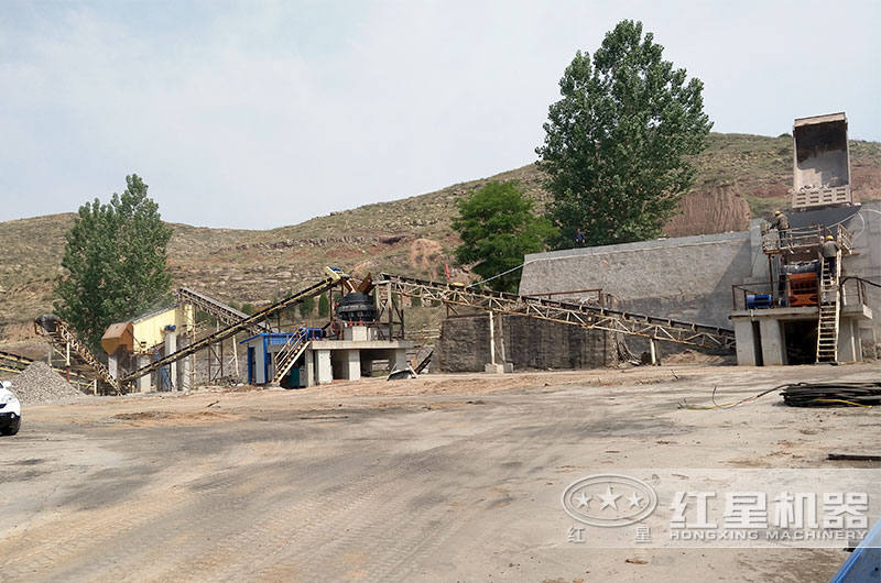 破碎玄武巖用什么機器好？整條生產線還需要哪些設備？