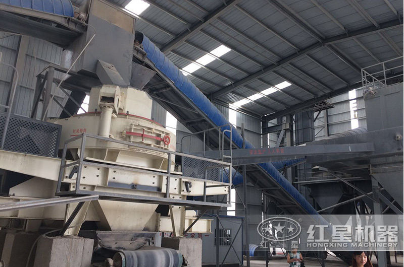 山東客戶鵝卵石制砂機工作現場