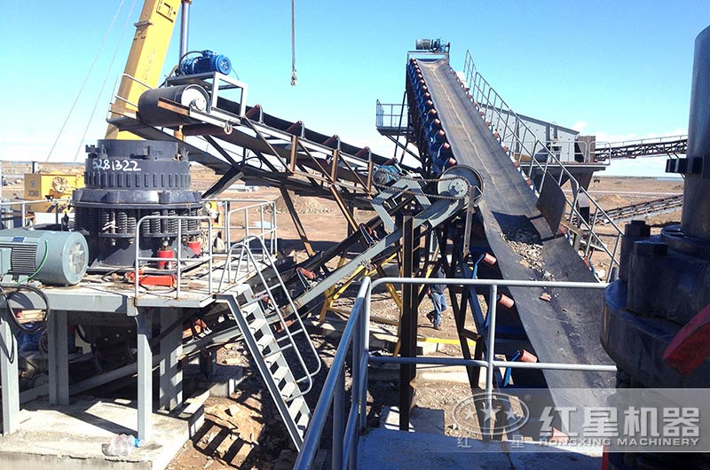 鵝卵石圓錐破碎機生產現場 鵝卵石圓錐破碎機生產現場